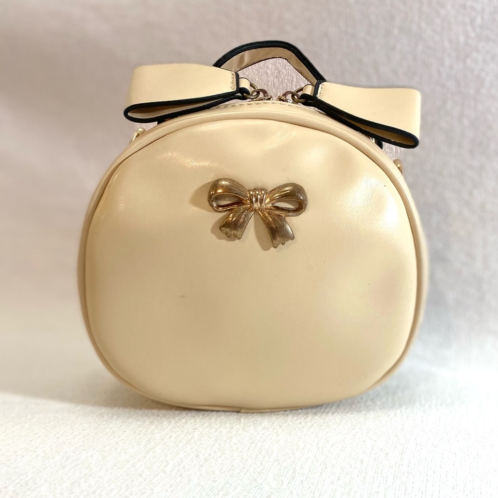 BEIBAOBAO BRAND ROUND IVORY/CREAM HANDBAG